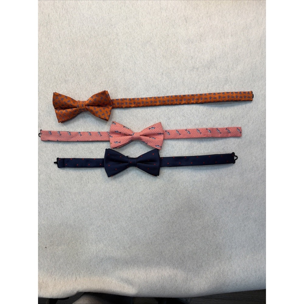 Lot Of Three Bowties For‎ Boys. Wembley,IZOD, XMI, All Adjustable.